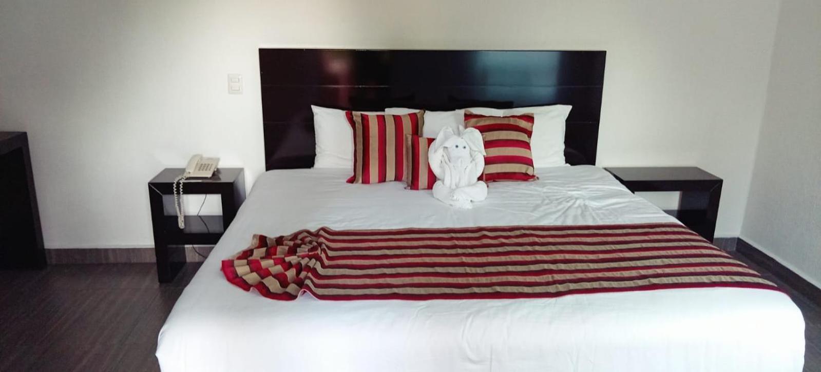 Hotel Punta Galeria Морелия Екстериор снимка